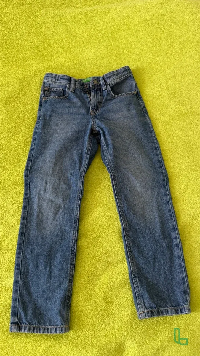 Джинсы и спортивные штаны