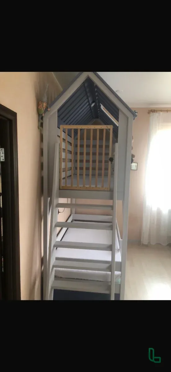 Кровать домик двухэтажная детская