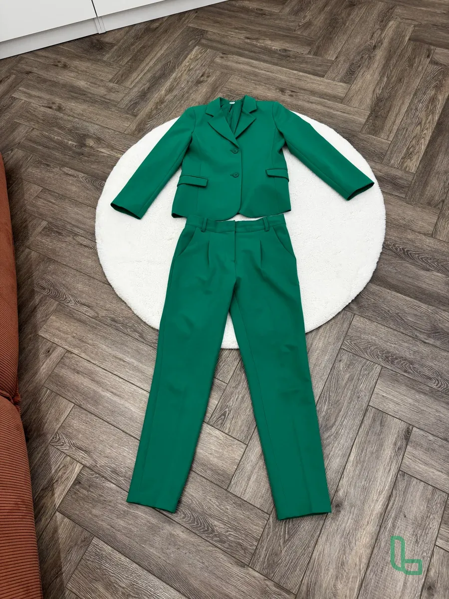 Стильный Костюм на девочку