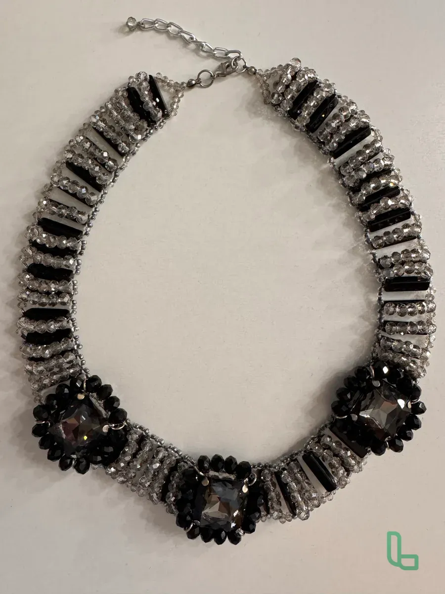 Украшение на шею колье/ожерелье