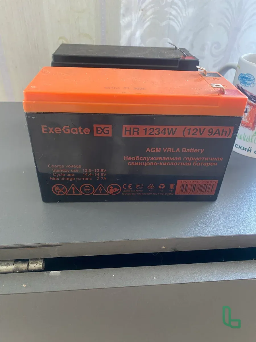 Продам Два Аккумулятора 12v.