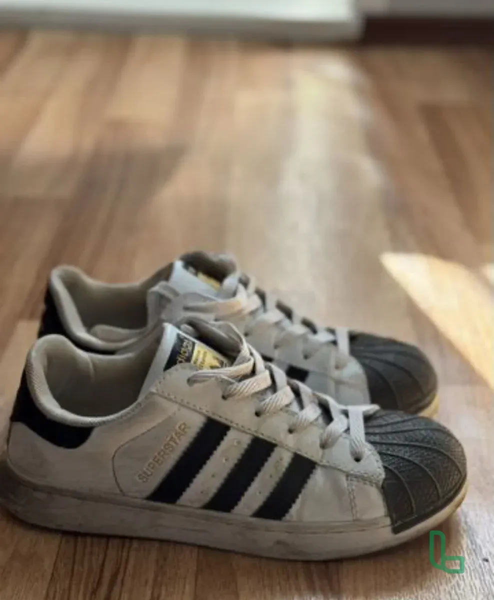 Adidas superstar