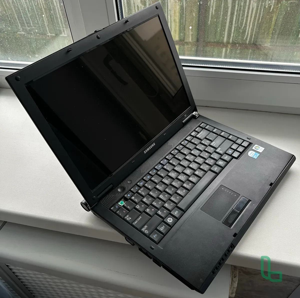 Ноутбук Samsung R20