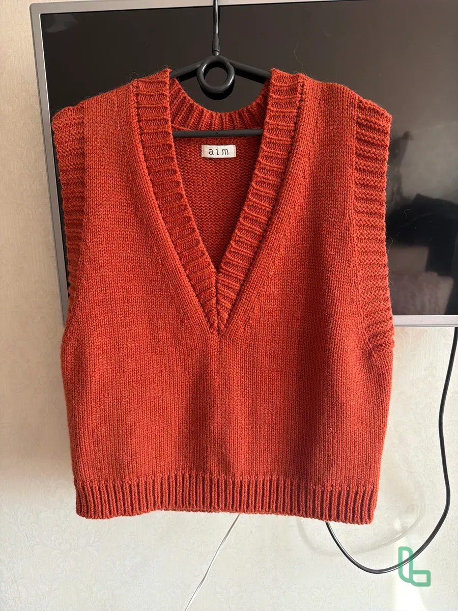 Жилет Вязаный