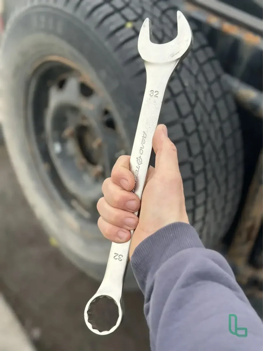 Ключ рожковый 32 комбинированный