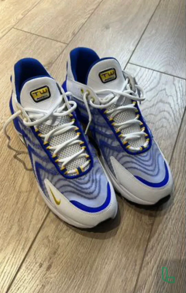 Кроссовки Nike