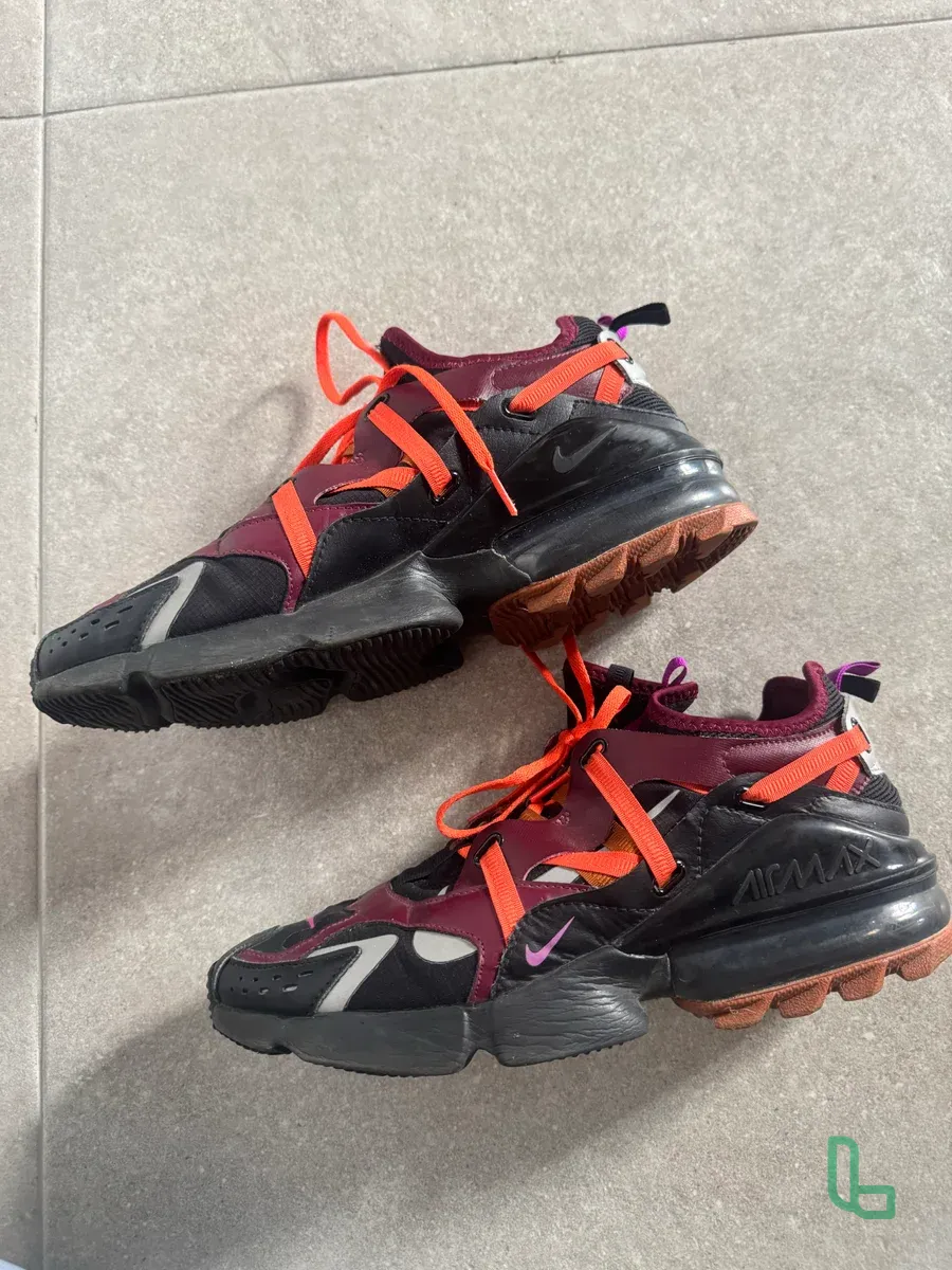 Кроссовки Nike