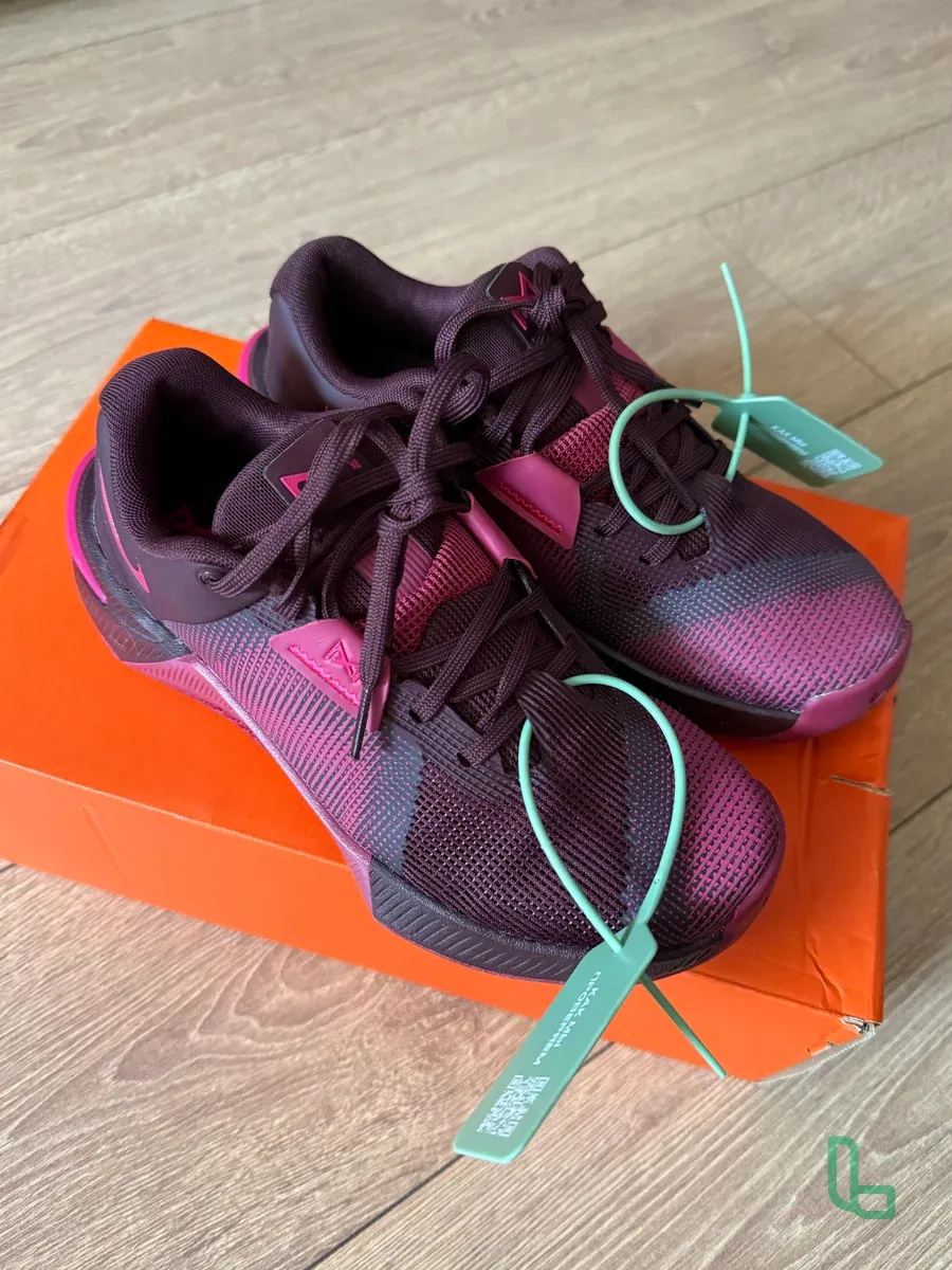 Кроссовки Nike Metcon 10, женские