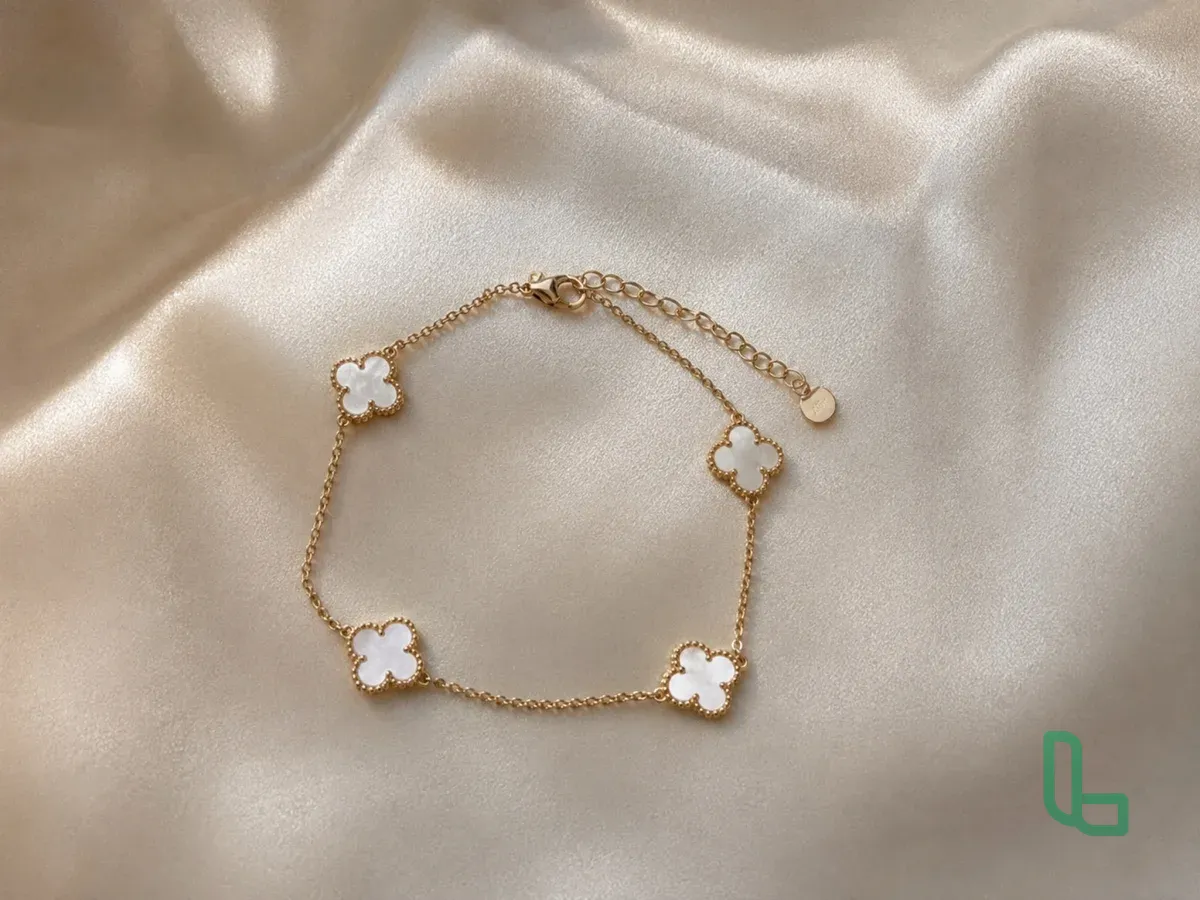 Браслет золотой под Van Cleef & Arpels