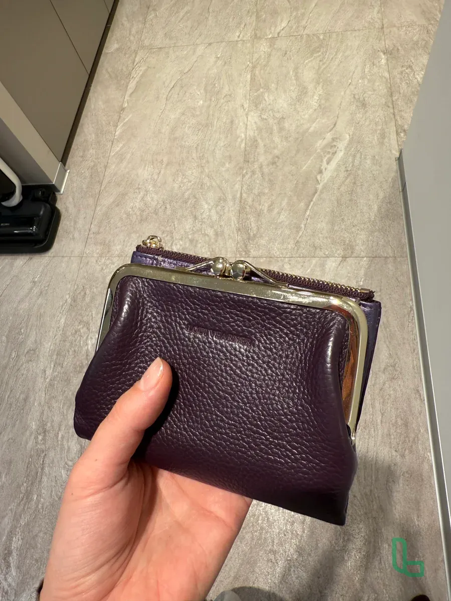 Кошелек в цвете баклажан