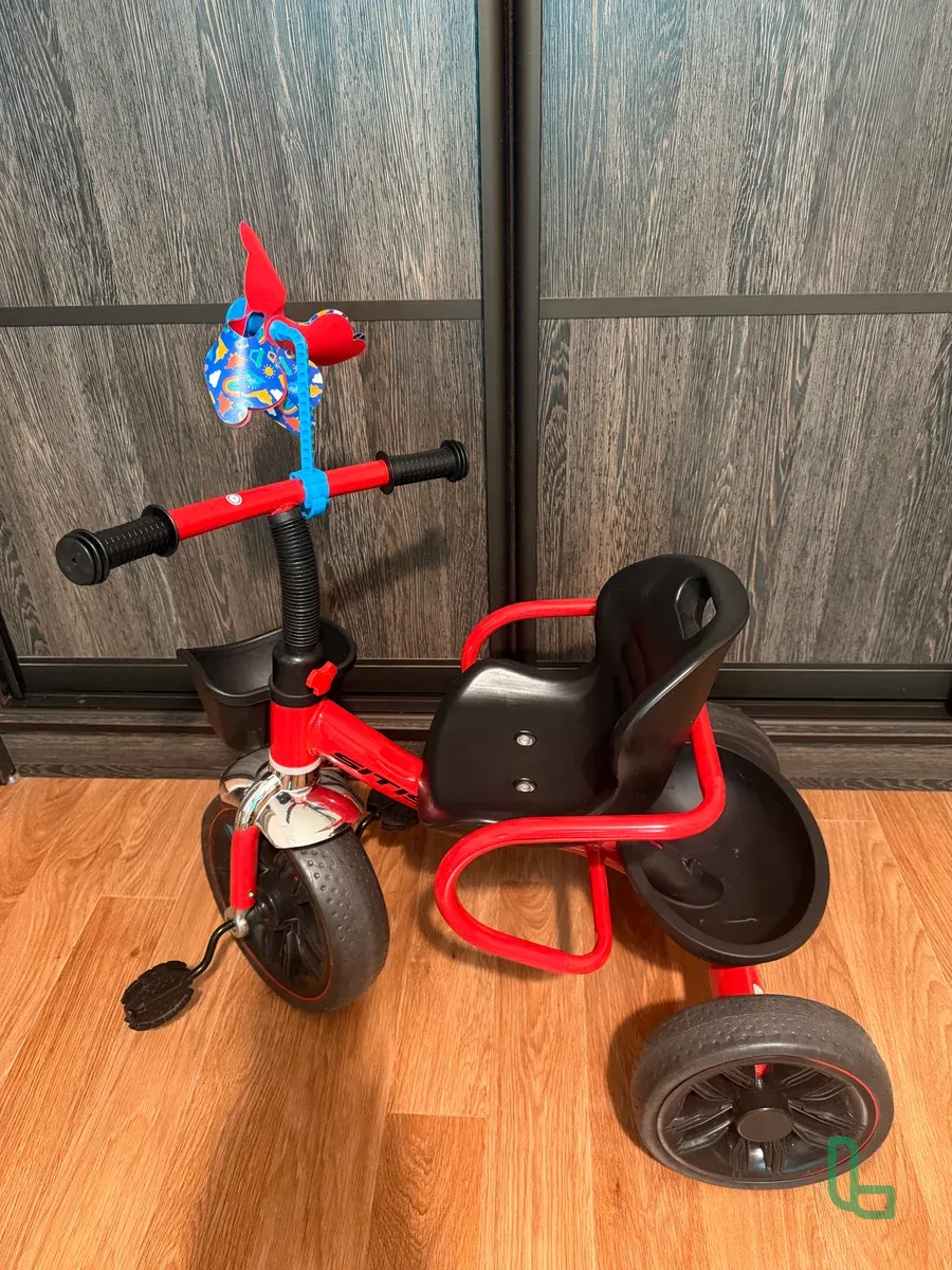 Велосипед трёх колёсный