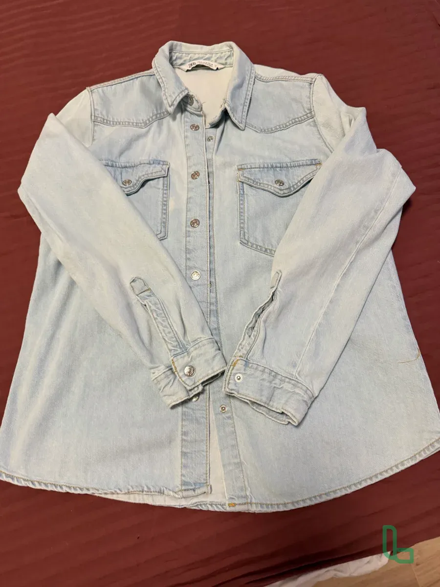 Джинсовая рубашка