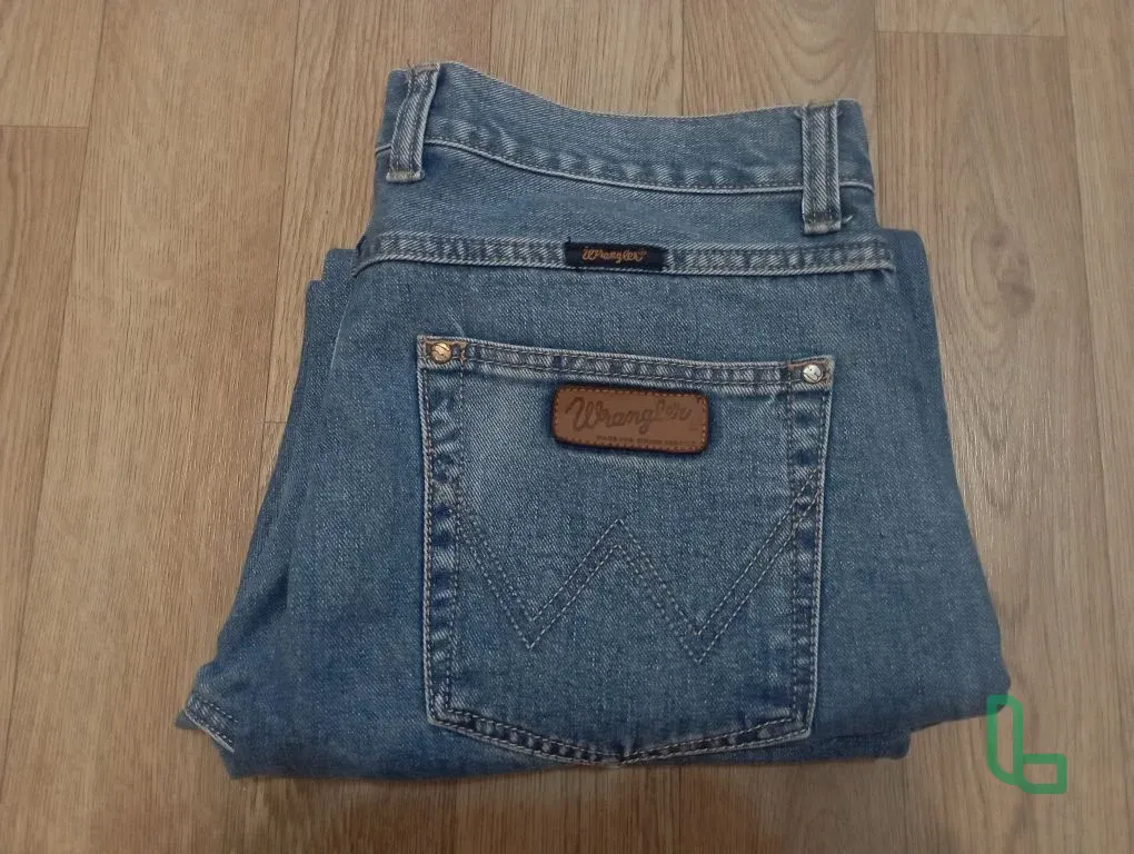 Джинсы Wrangler