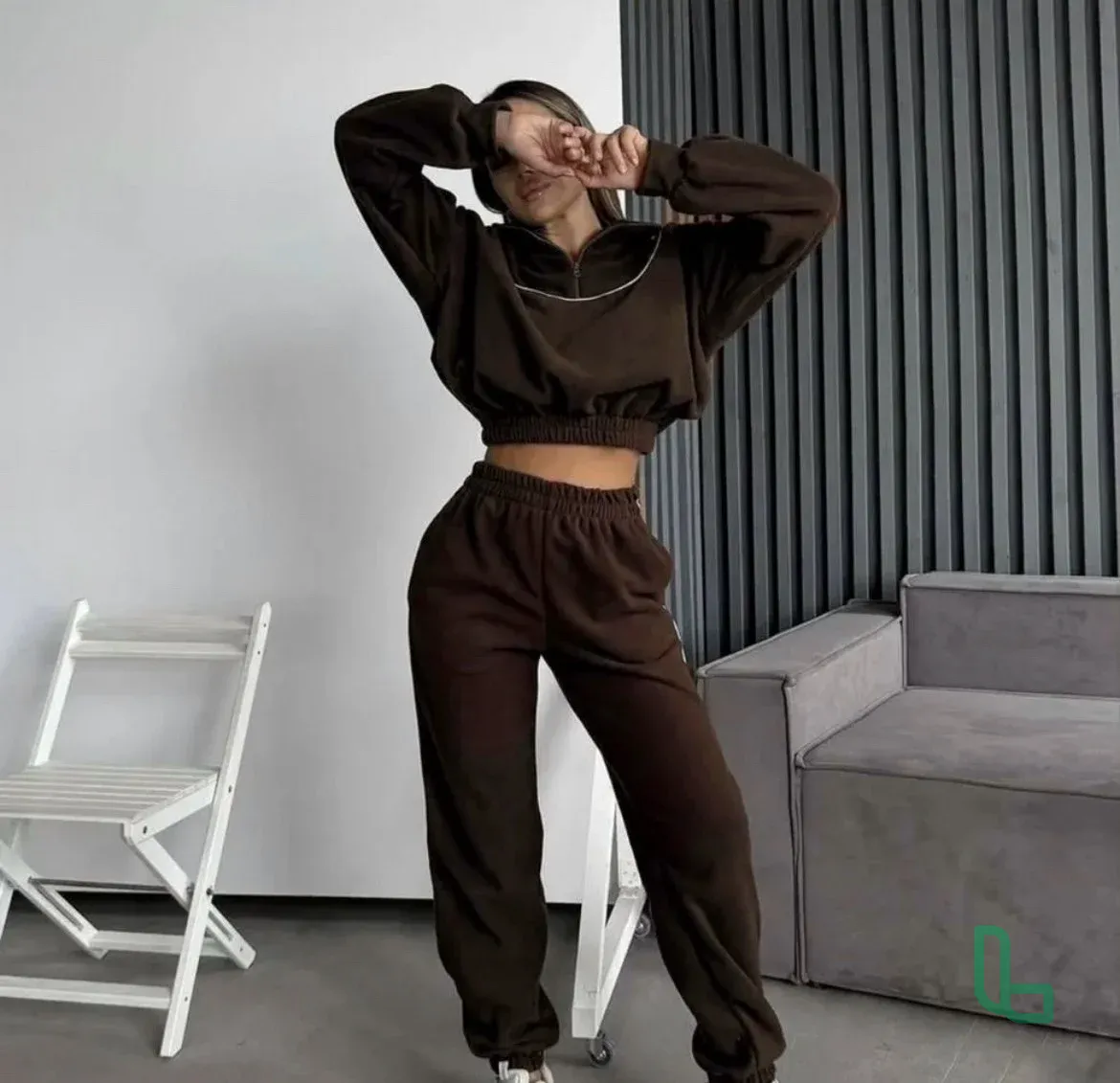 Костюм женский