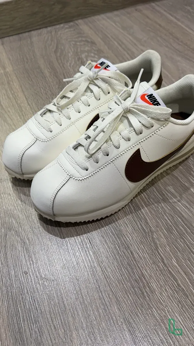 Продаю Кроссовки Оригинальные Nike