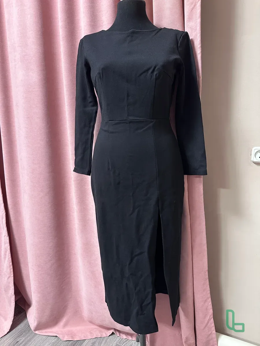 Вечернее платье с открытой спиной