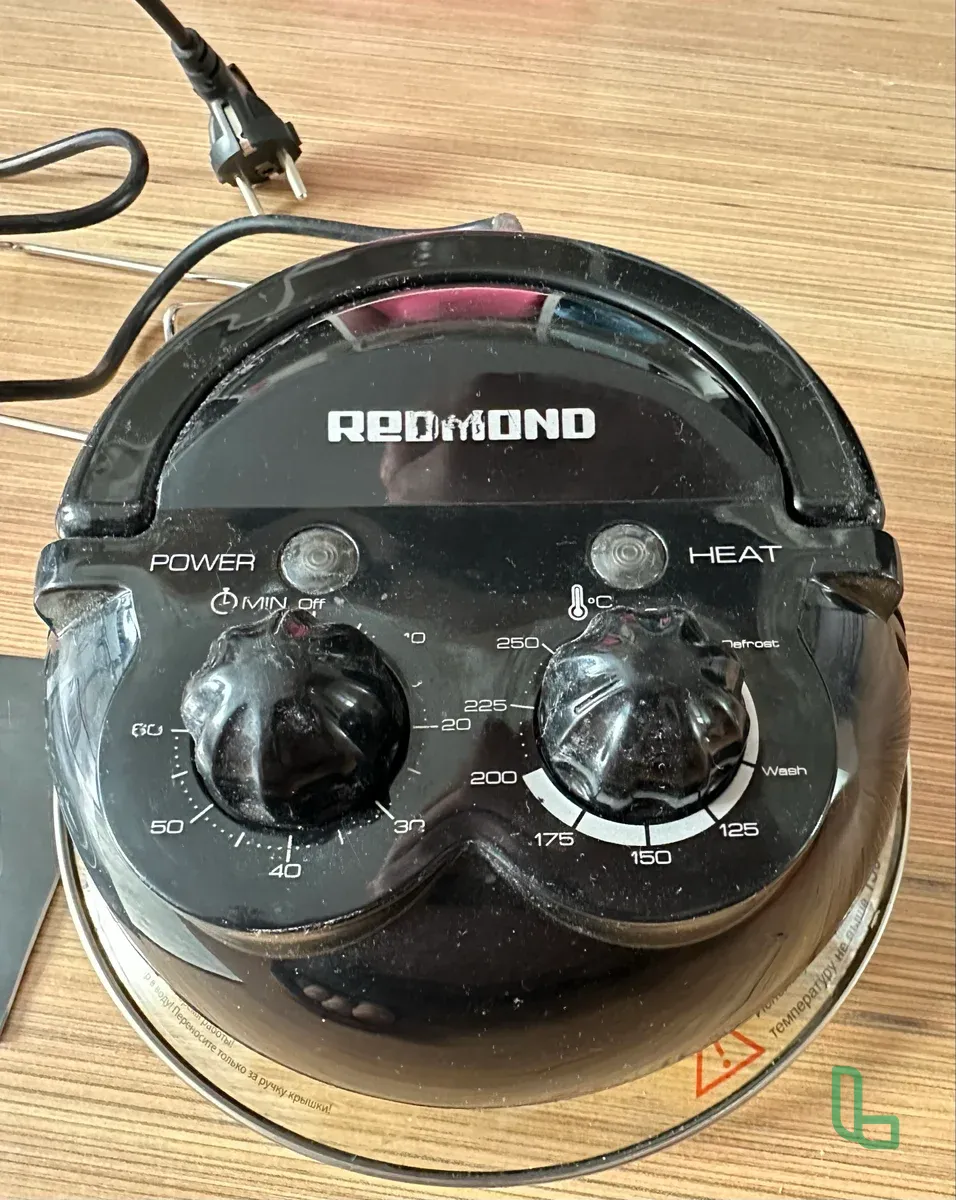 Универсальный аэрогриль redmond RAG-241