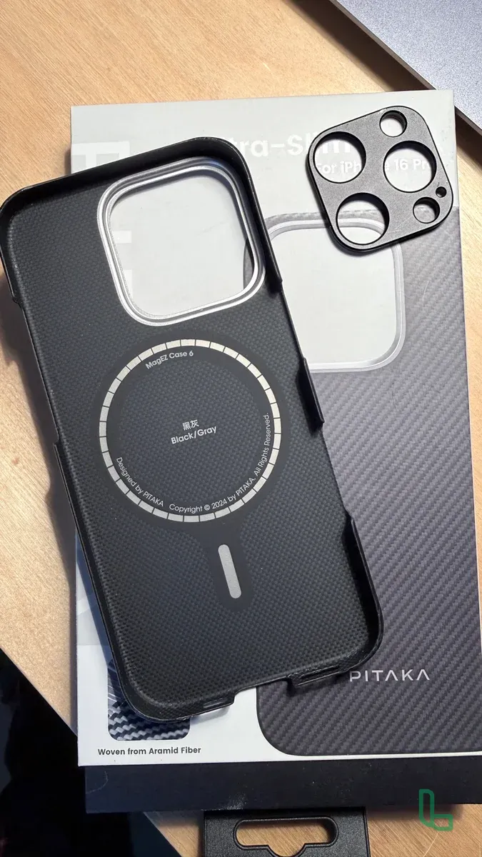 Чехол Iphone16 Pro pitaca Оригинал