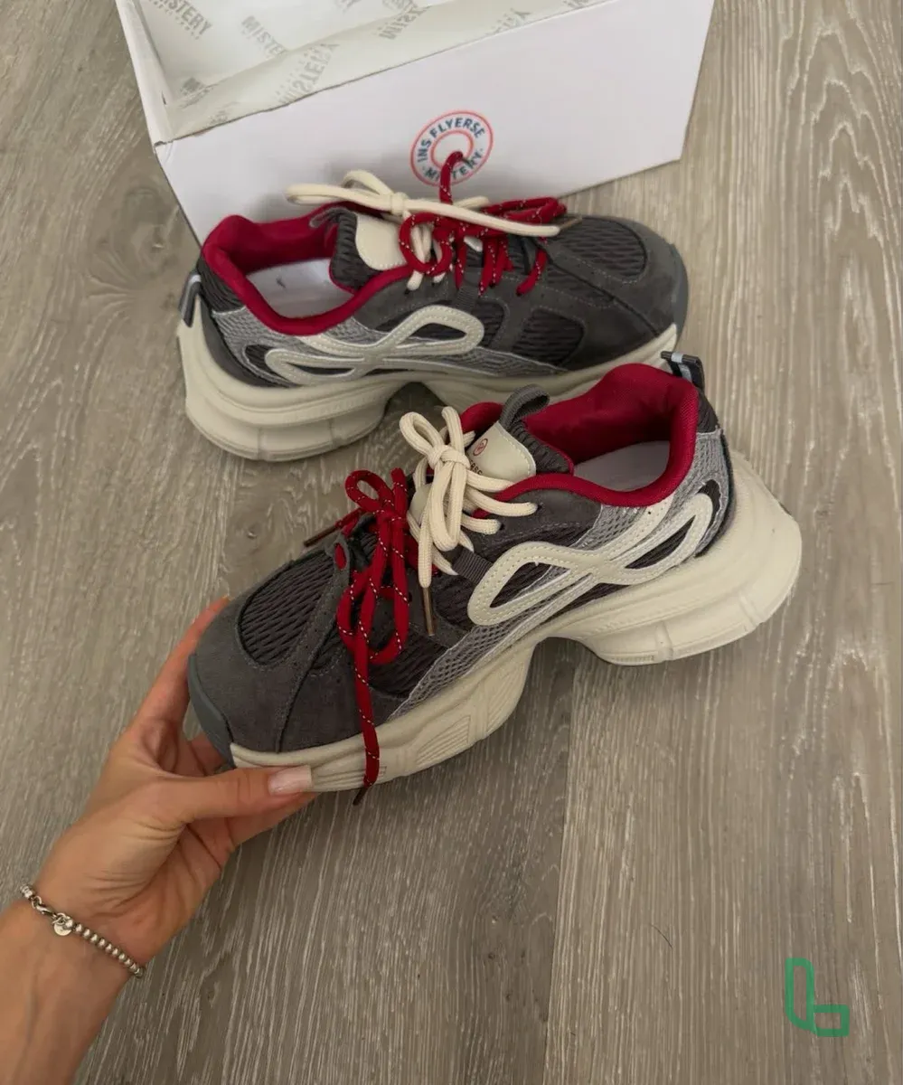 Продаю Новые Кроссы