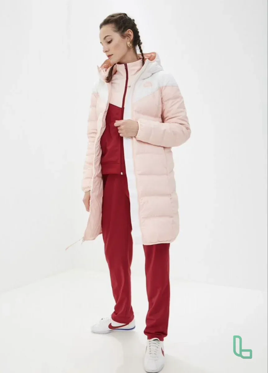 Куртка женская nike sportswear