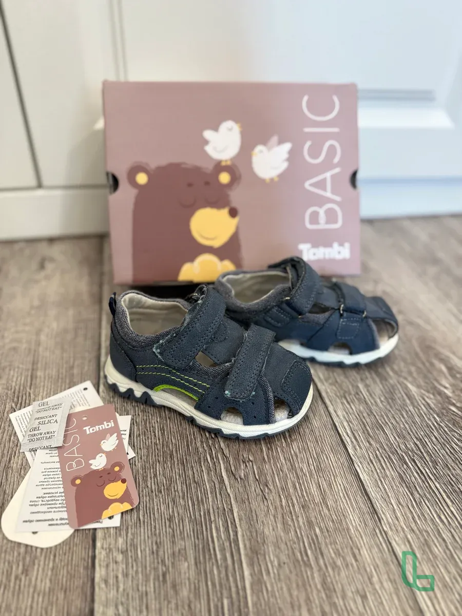 Сандалии на мальчика 23р-р