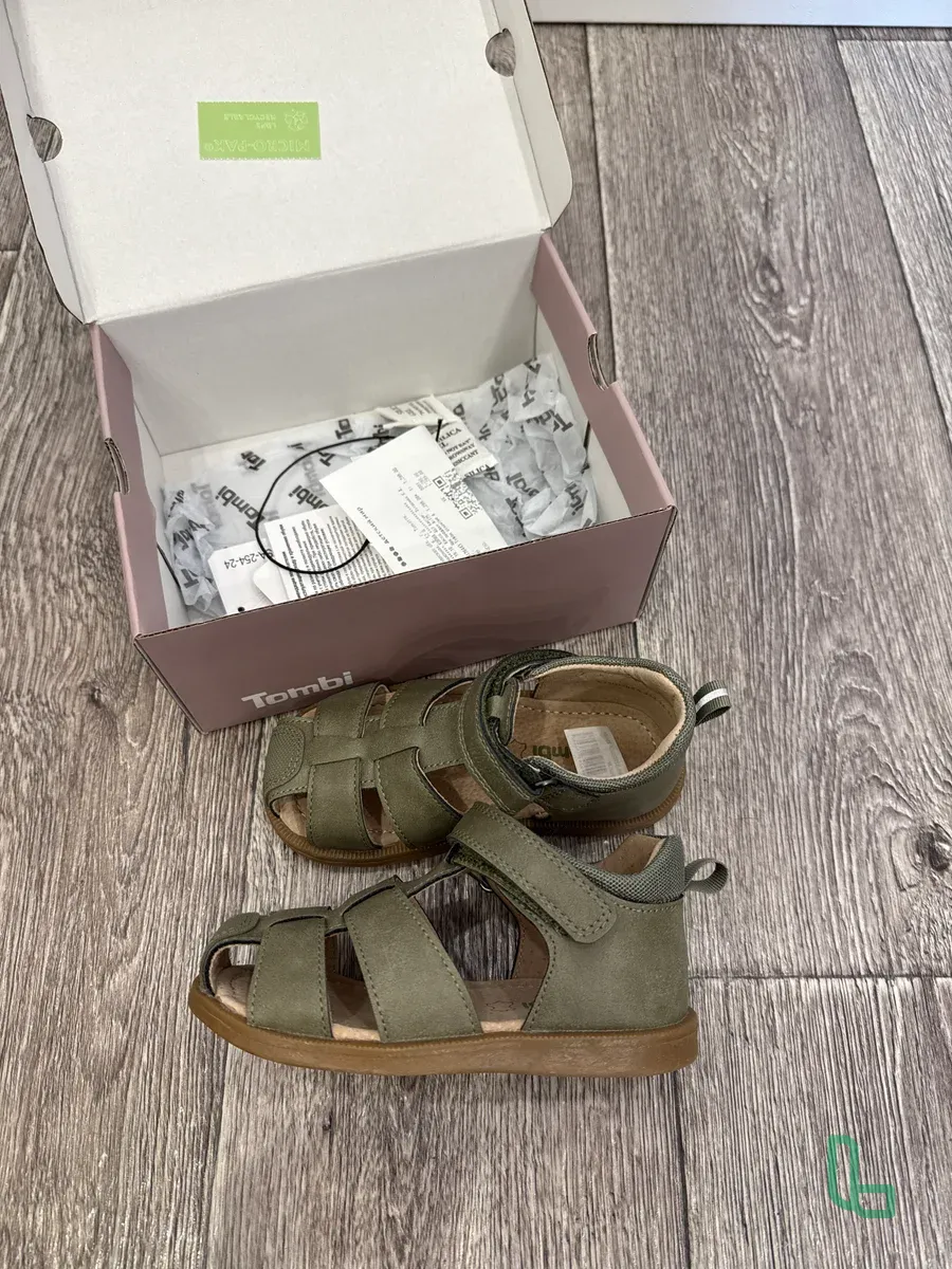 Новые сандалии на мальчика 24р-р