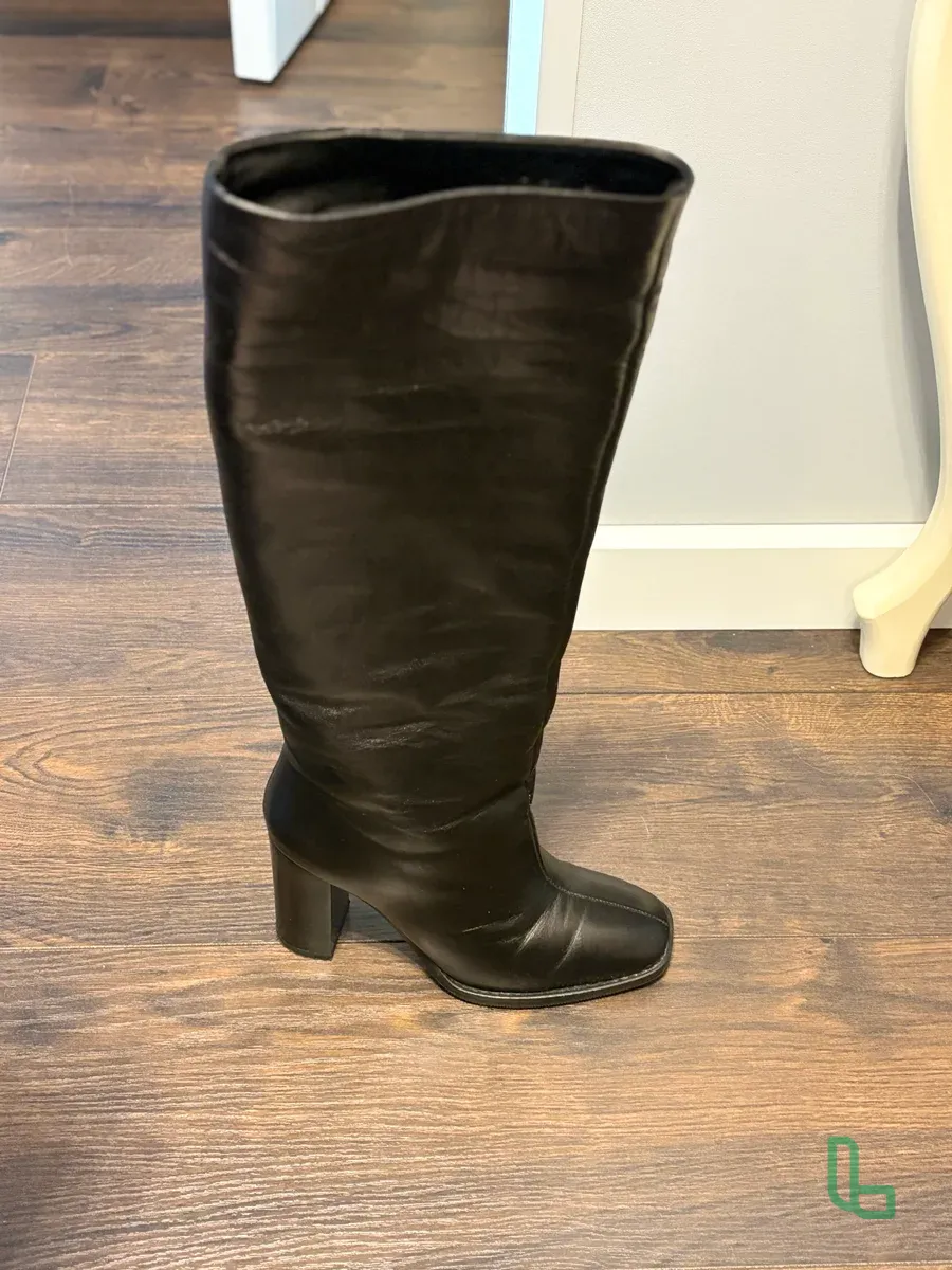 Зимние сапоги.Натуральная кожа