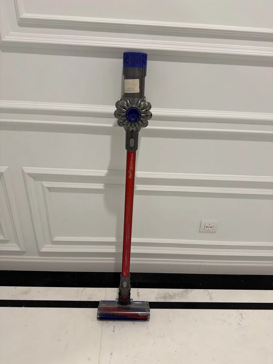 Пылесос Dayson V8