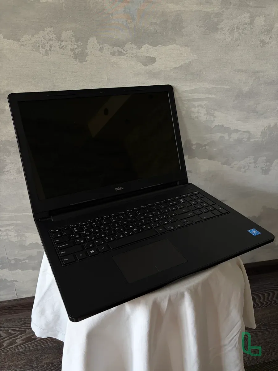 Ноутбук Dell 2019 года, полный комплект, цена 5000
