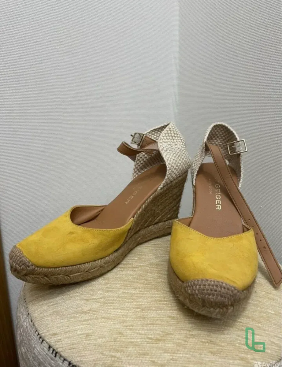 Босоножки Kurt Geiger