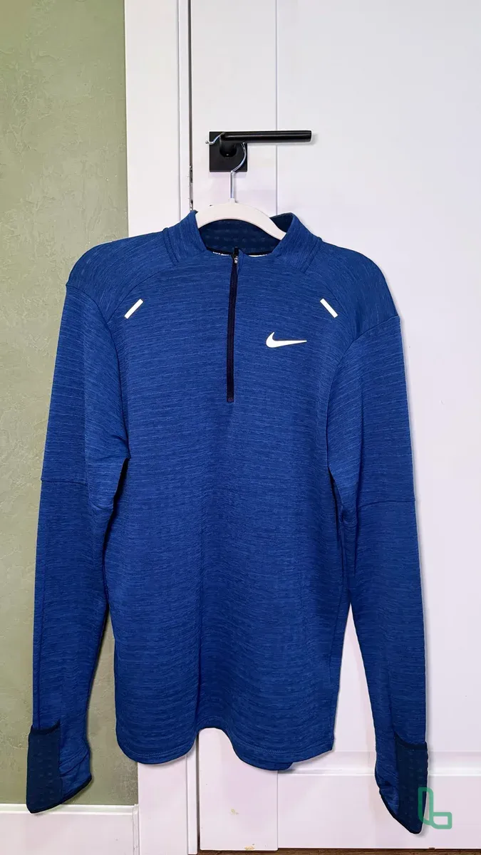 Спортивная кофта Nike