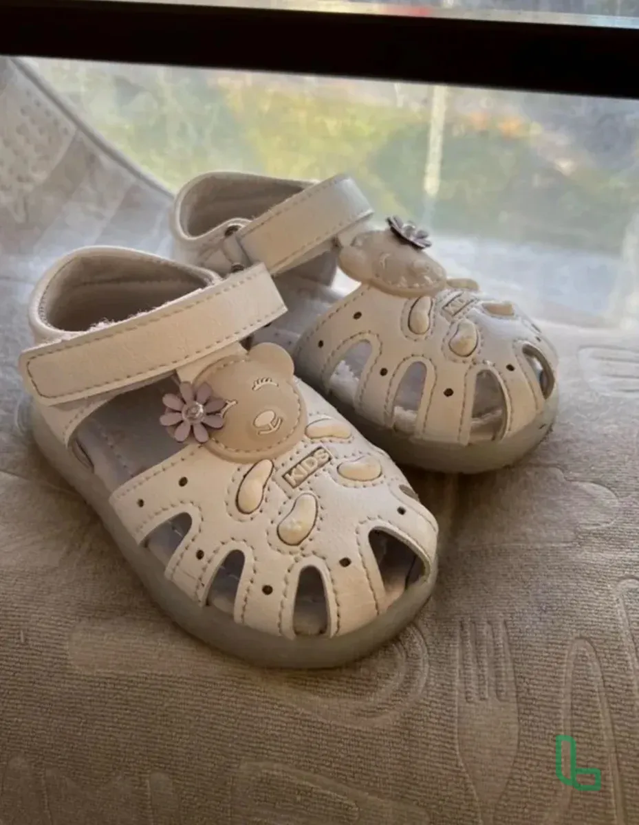 Сандалии для девочки 21