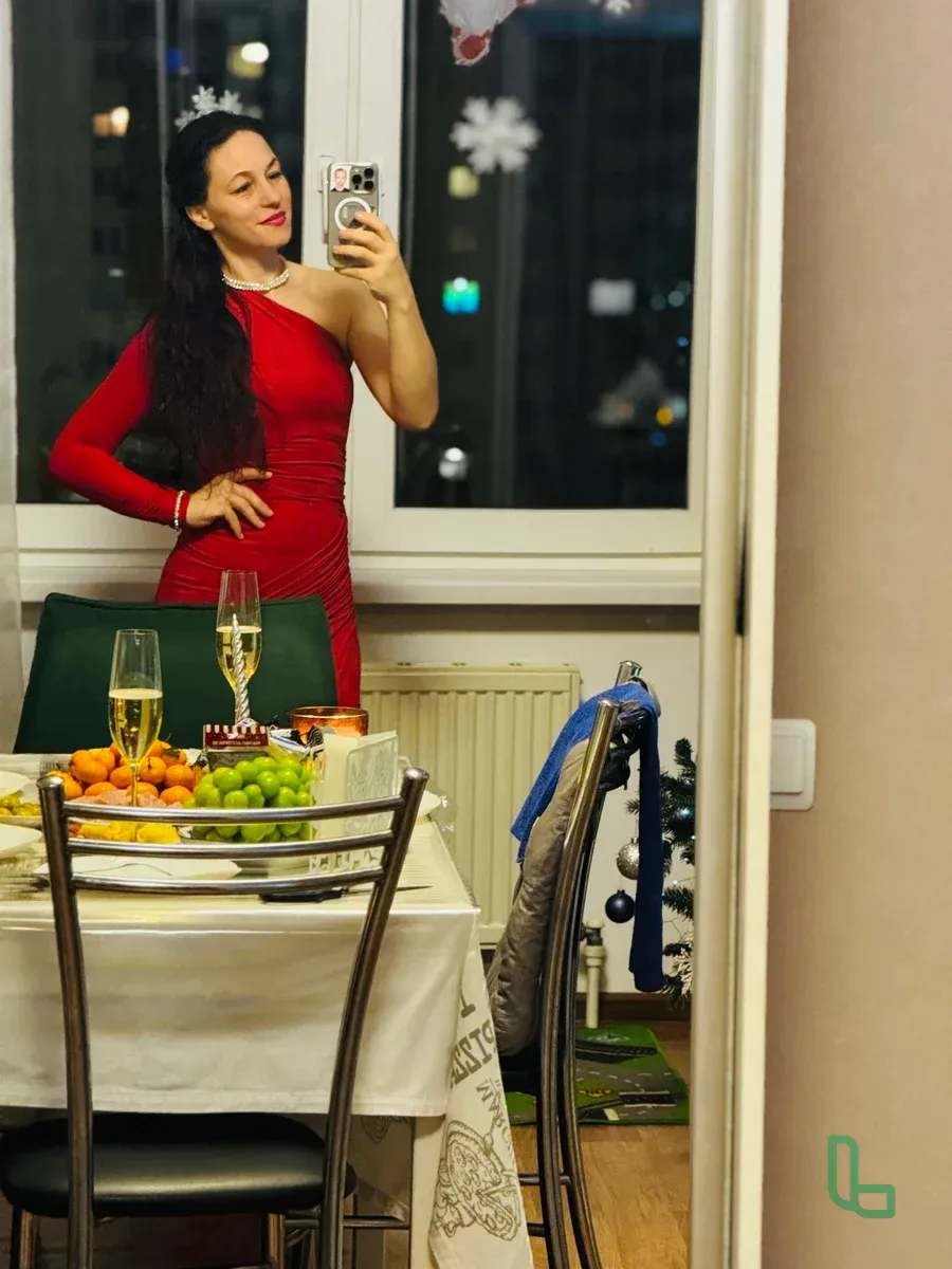 Бархатное Силуэтное Платье