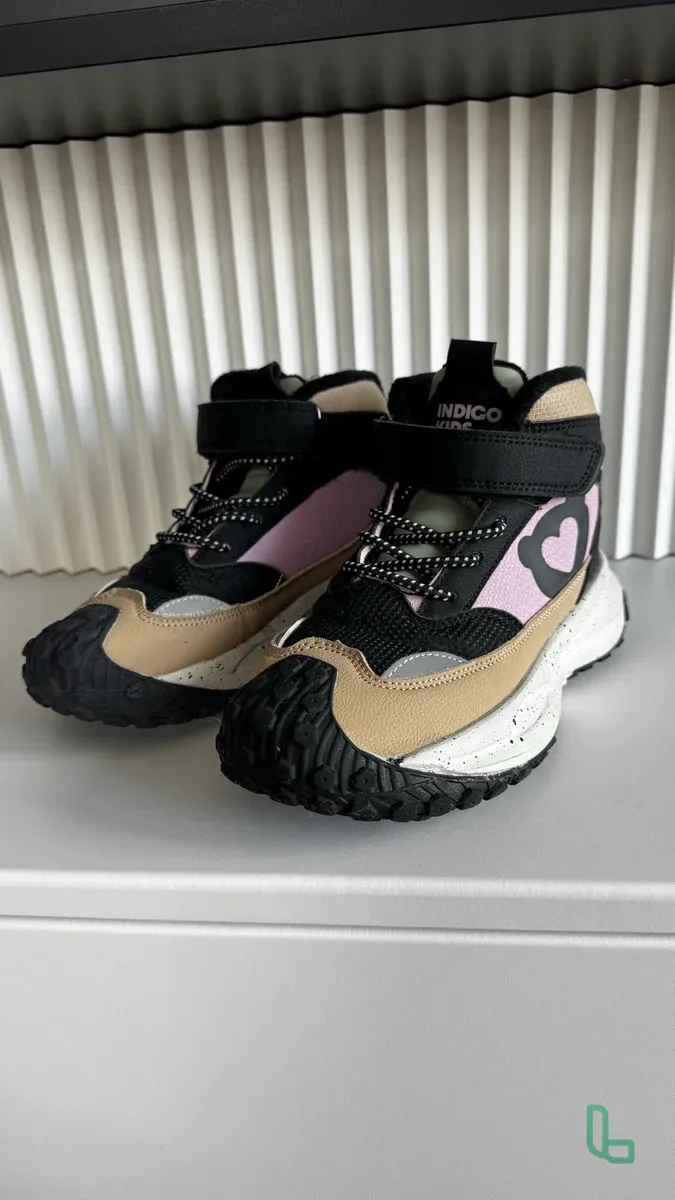 Ботинки детские демисезоные 33 размер почти новые