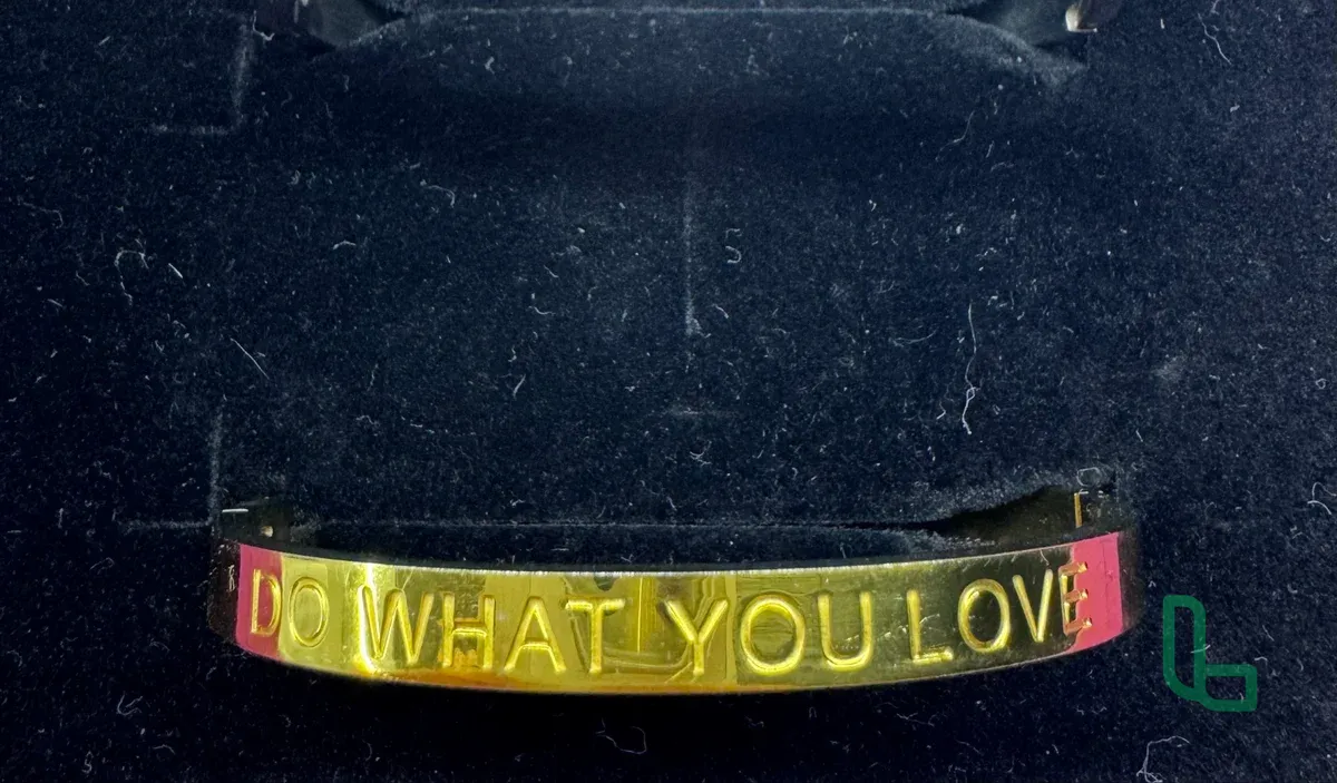 Браслет viva la vika