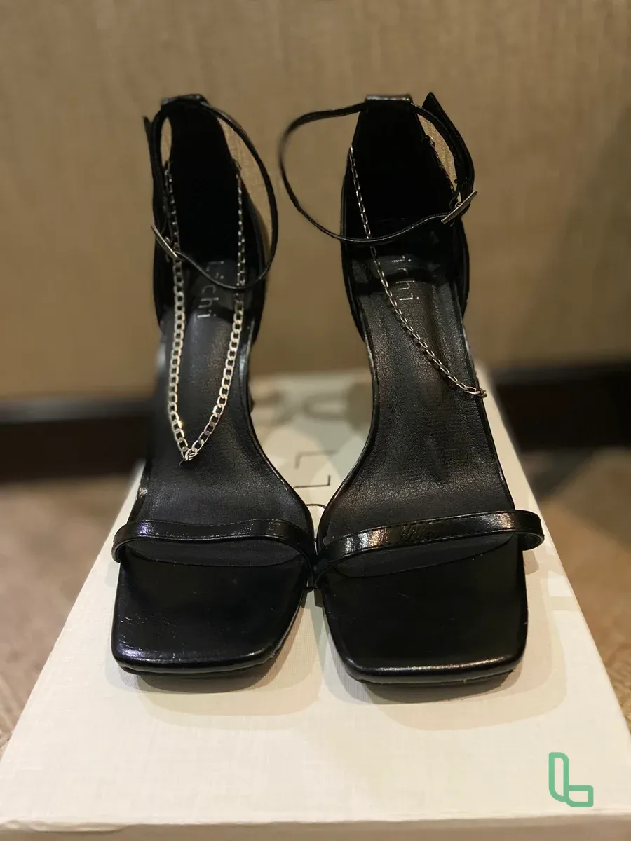 Босоножки на каблуке Lichi 38р