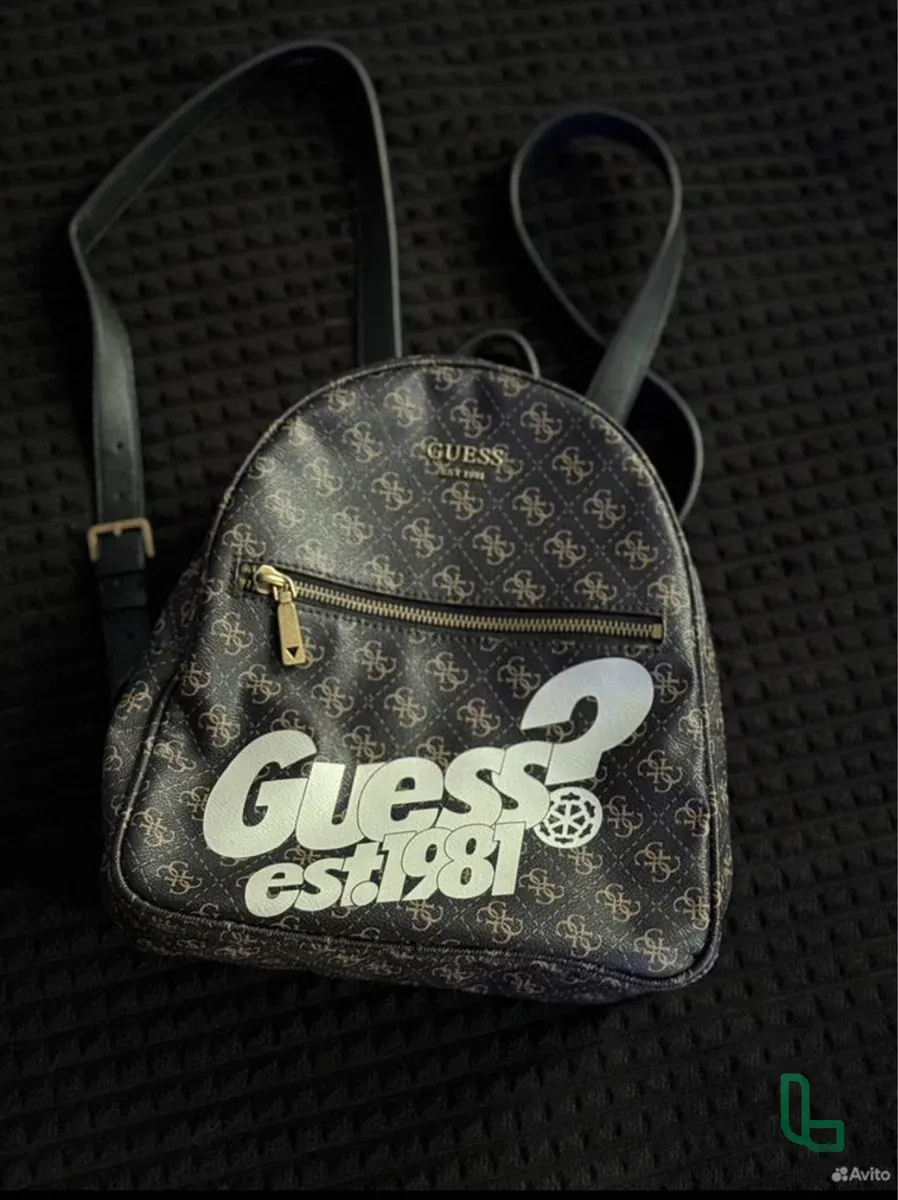 Рюкзак Guess