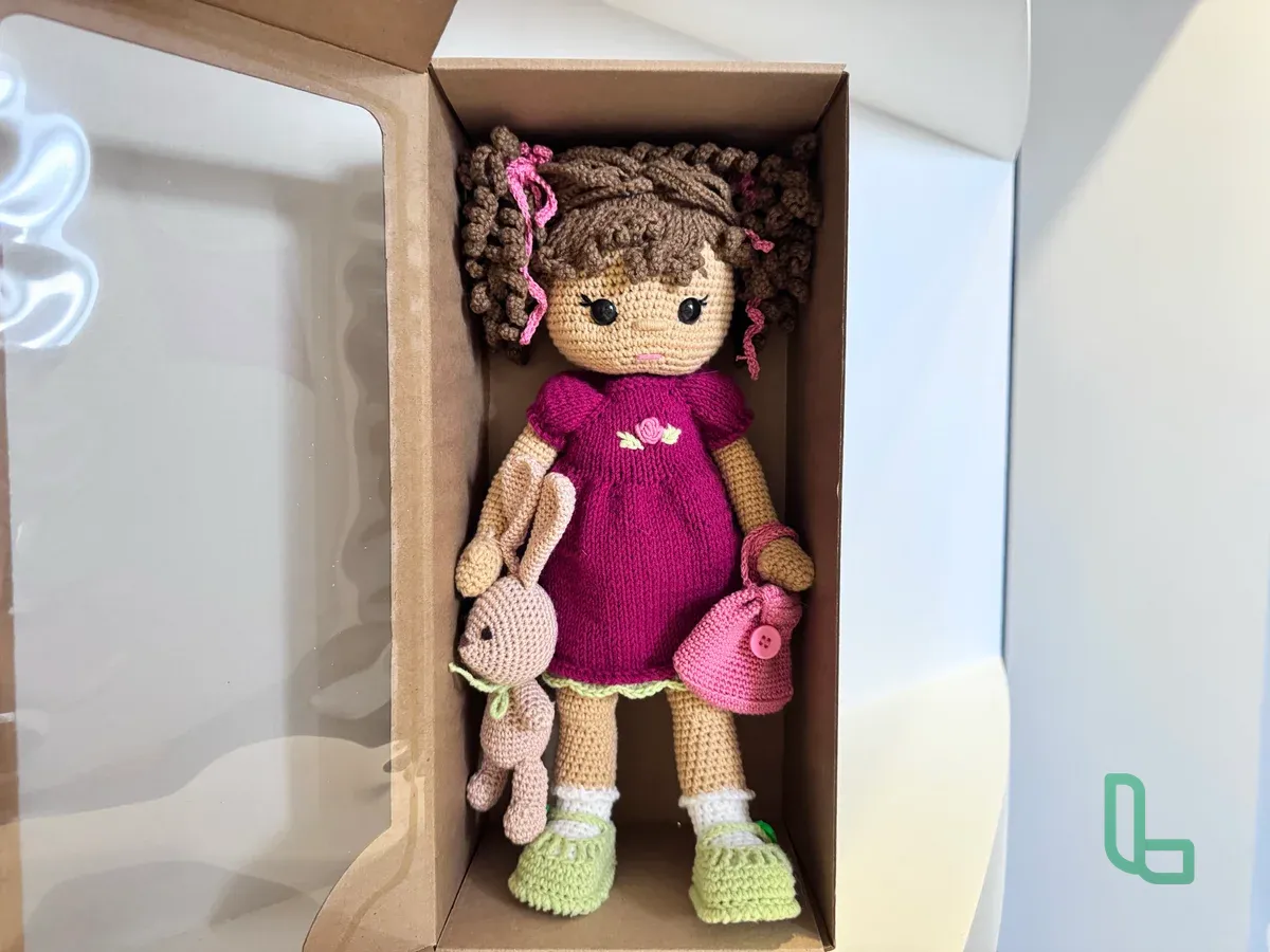 Кукла вязаная с зайчиком и рюкзачком, рост 36 см