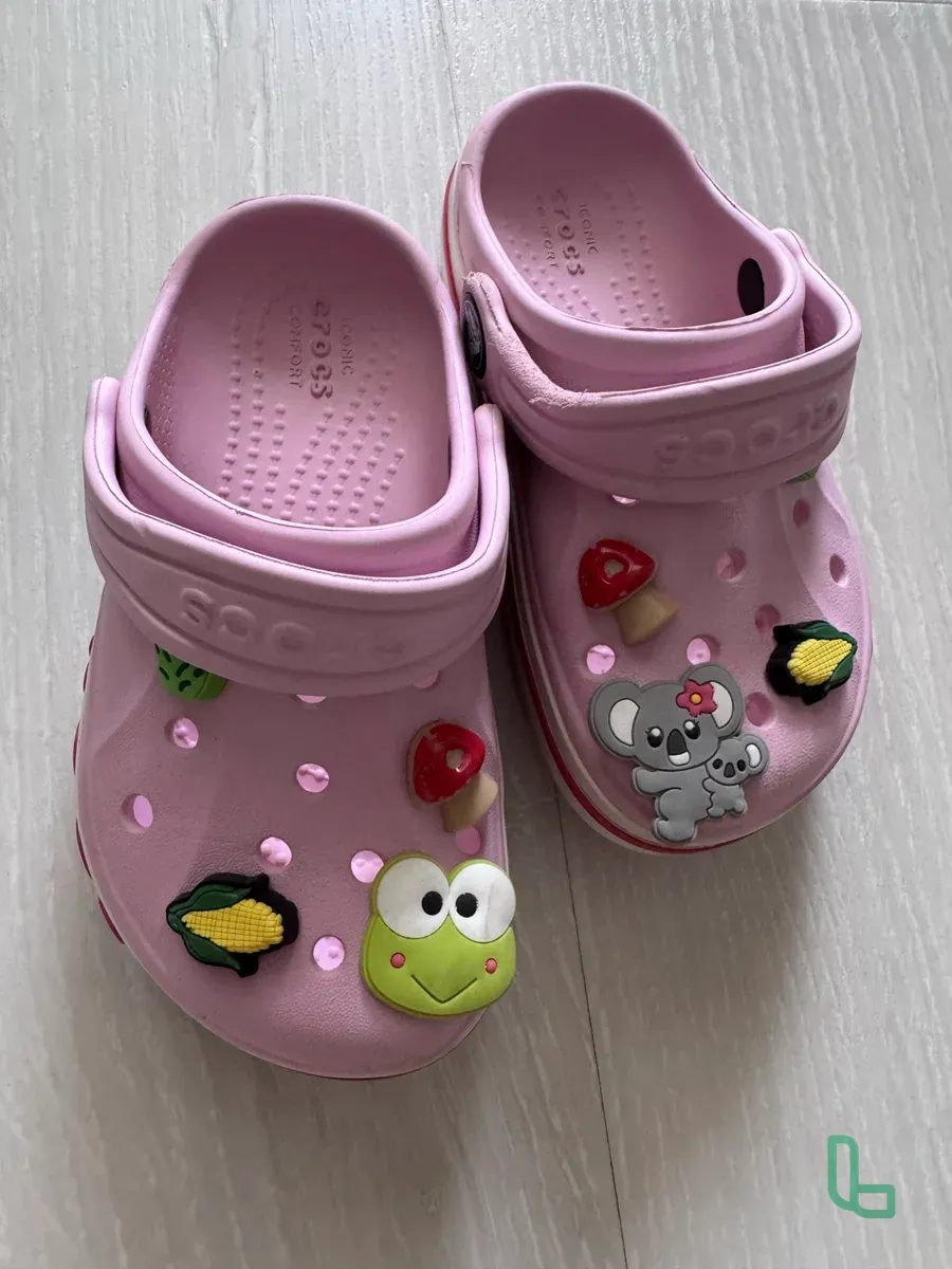 Сандали Crocs