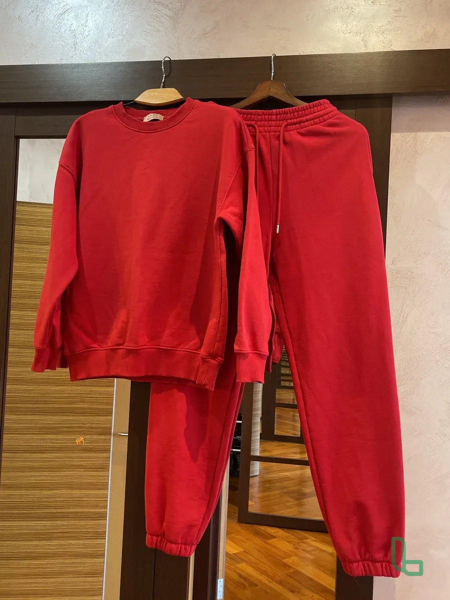 Спортивный Костюм женский красный Annemore S