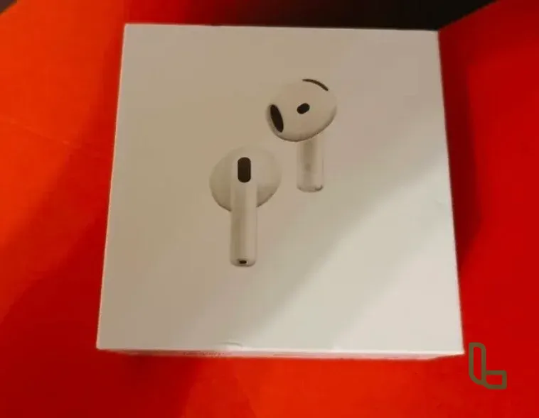 AirPods4