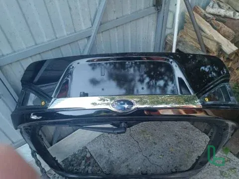 крышка багажника Subaru gh3