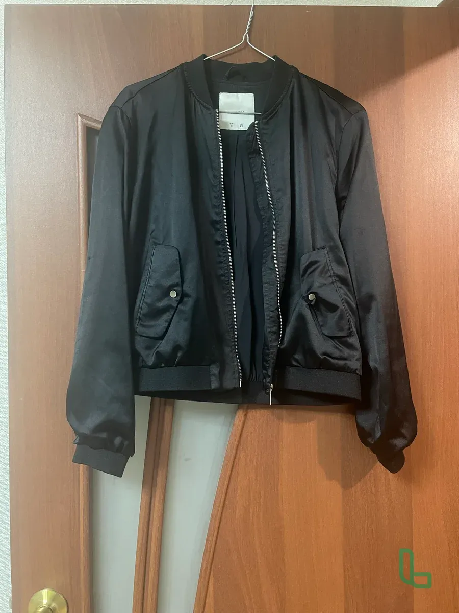 Бомбер Pull&Bear