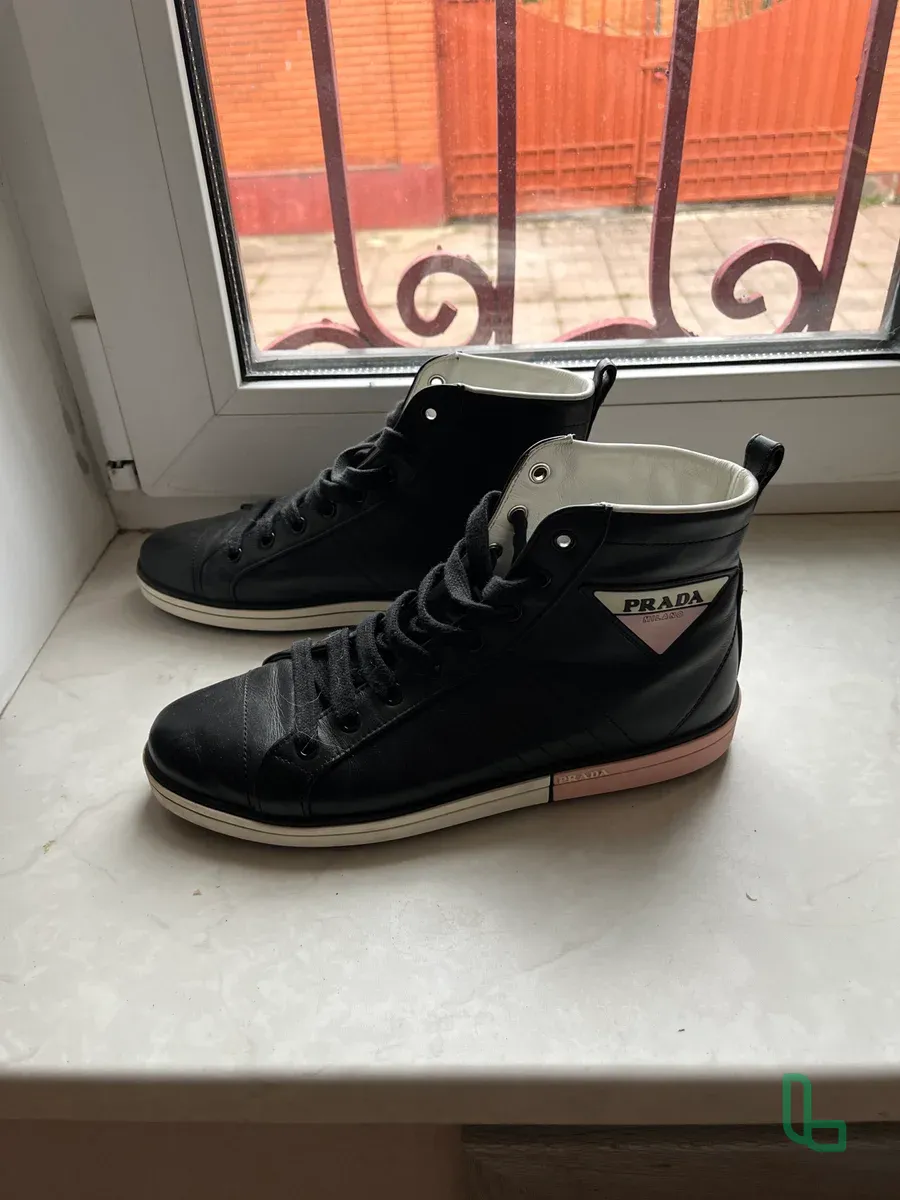 Кды Prada Оригинал БУ