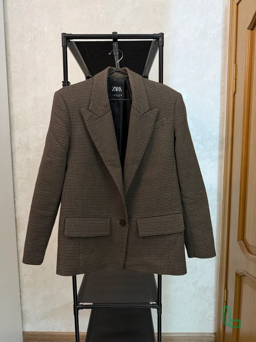 Пиджак в клетку Zara XS