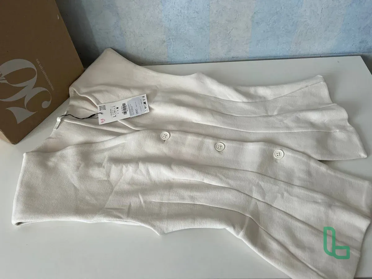 Жилетка Zara Новая