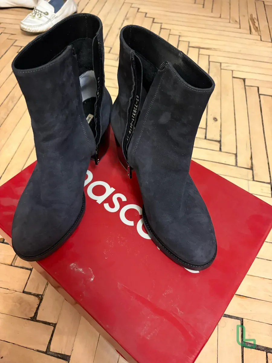 Сапоги Женские 39 Р