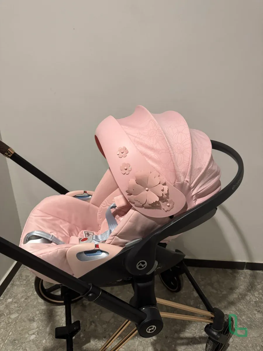Автокресло cybex cloud T i-size simply flowers