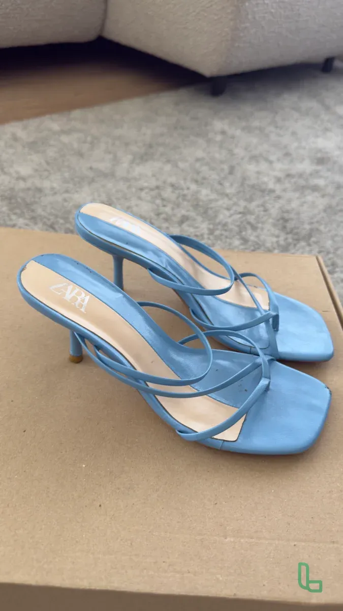 Босоножки zara