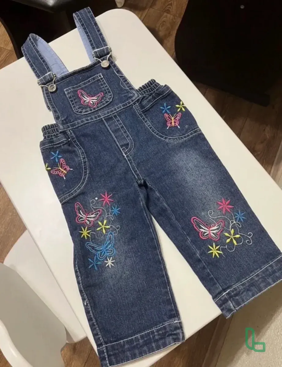 Джинсовый комбинезон для девочки